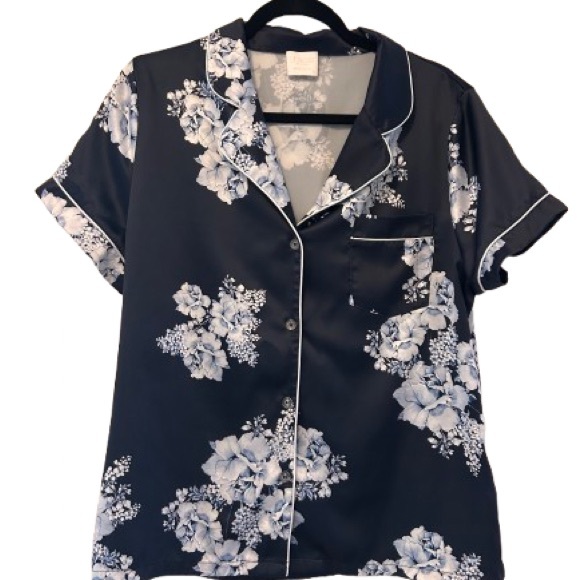 LÉ Rose Mileva Bleu De Fleur Printed PJ Set - Picture 3 of 9